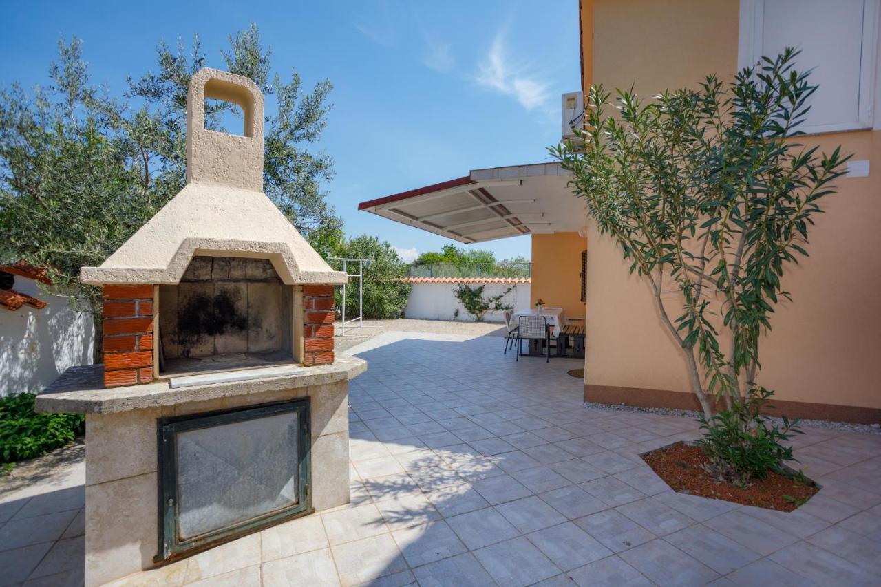 Apartmani Bakran Krk Town Exterior photo
