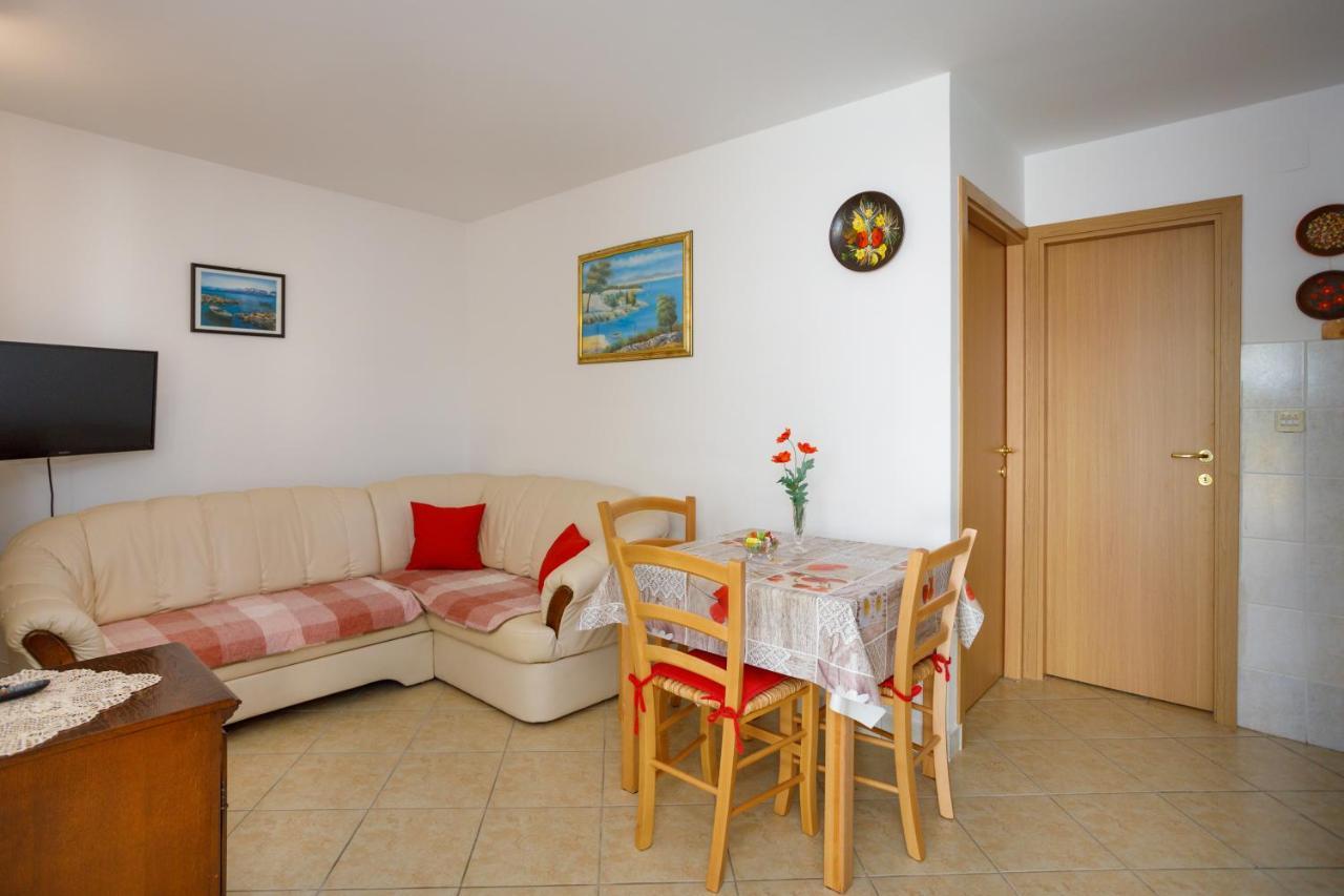 Apartmani Bakran Krk Town Exterior photo